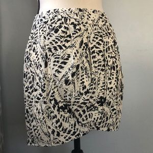 NWT Forever 21 sand and black patterned skirt - S